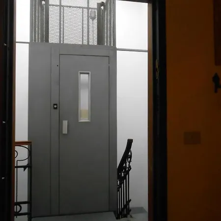 Πανσιόν Tra I Tetti Con Bagno Privato Πίζα