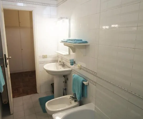 Tra I Tetti Con Bagno Privato פיזה