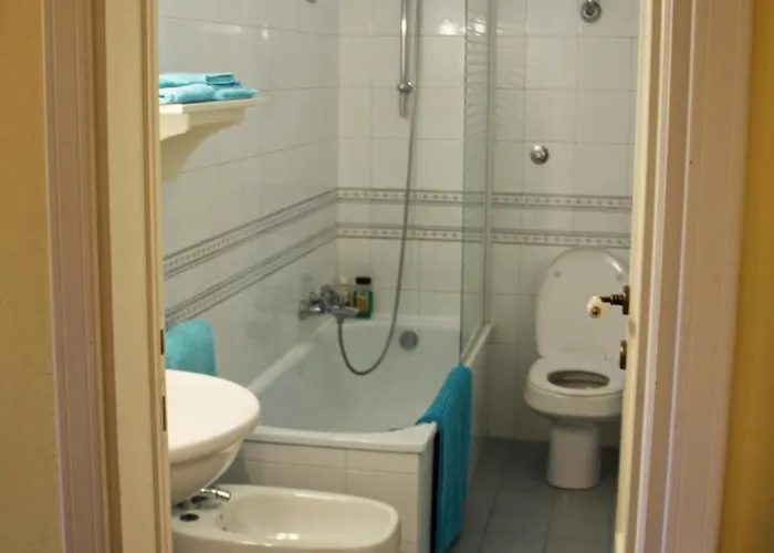 בית הארחה Tra I Tetti Con Bagno Privato 3*