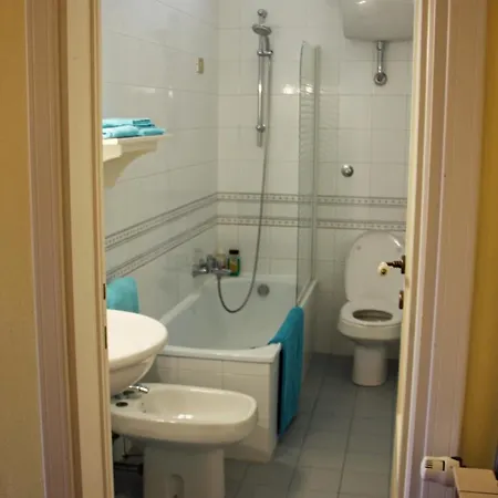 게스트하우스 Tra I Tetti Con Bagno Privato *